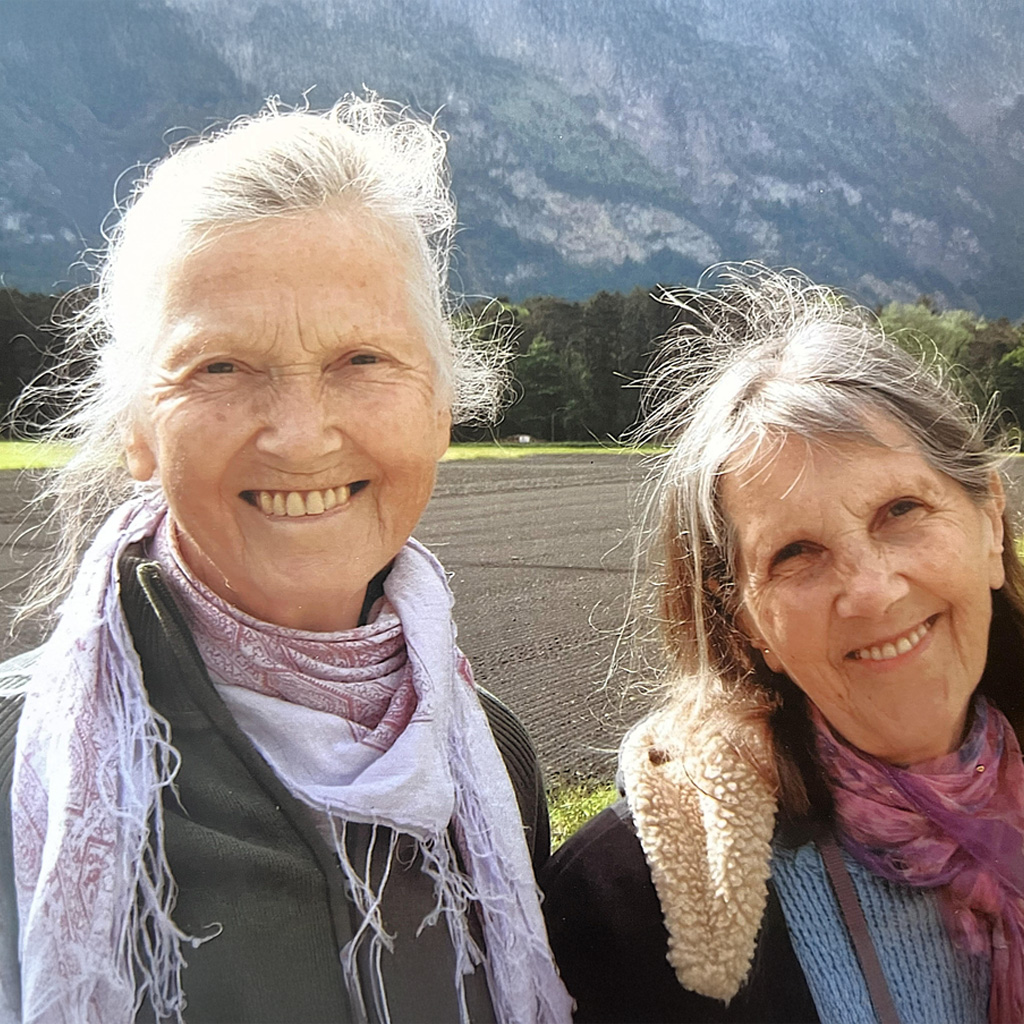 Gertrud Schmid mit Tochter Ella