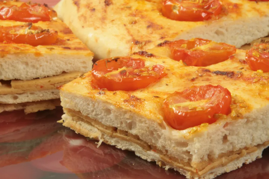 Focaccia-Sandwich mit Vegusto-Füllung