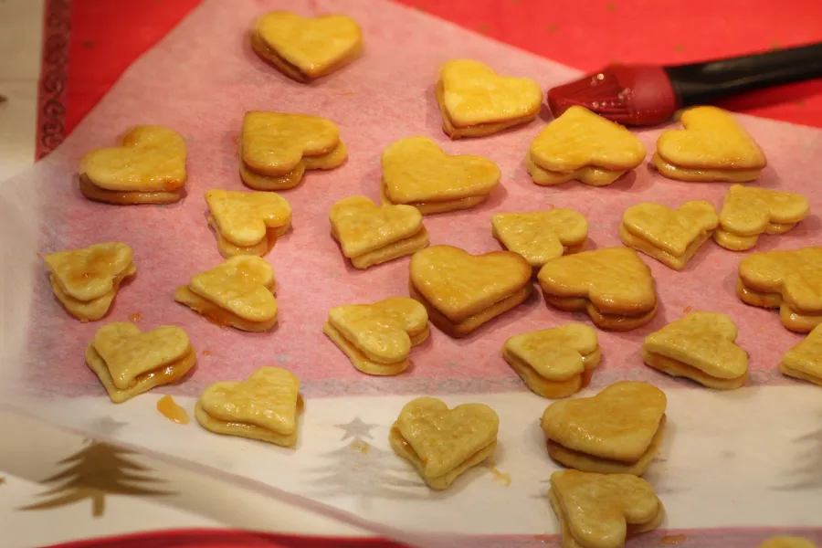 Kunsprig-Süsse Herzen mit MyEy, EyGelb