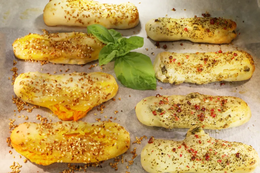 Pizzafinger mit No-Muh & Vegan-Aufschnitt