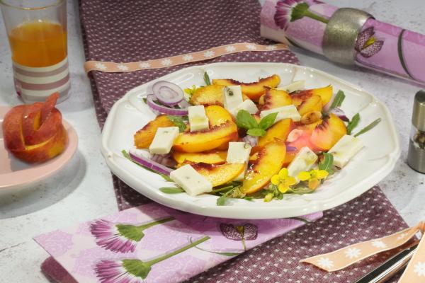 Delicious nectarine salad with No-Moo, Black Pepper