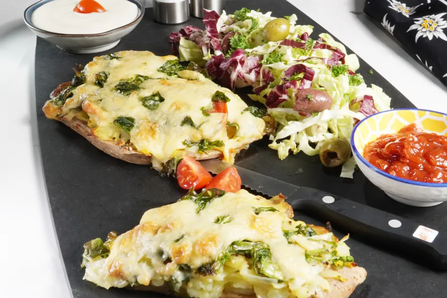 Überbackene Rösti auf Vegan-Schnitzel
