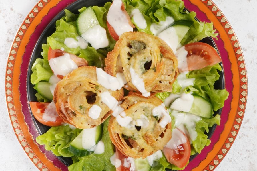 Savoury vegan tortilla muffins\r\n <p>Quick to prepare, versatile to enjoy: these savoury, cheesy tortilla muffins are perfect as a light, plant-based lunch or as a delicious, flavourful snack. This is vegan finger food at its very best.</p>