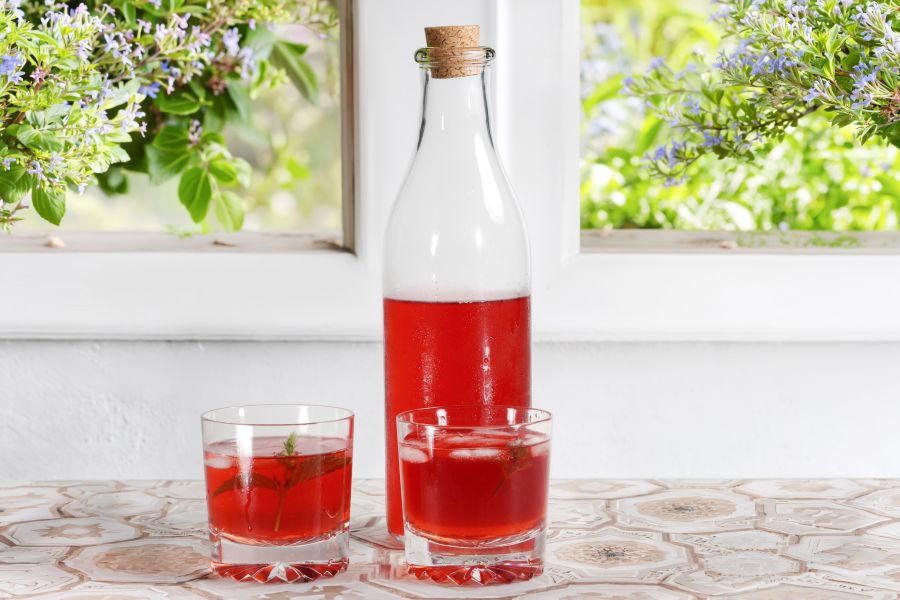 Homemade red iced tea with xylitol